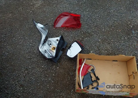 2012 Ford Focus Titanium из США, поврежденный, VIN 1FAHP3N26CL214736